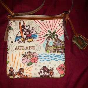 DISNEY HAWAII DOONEY